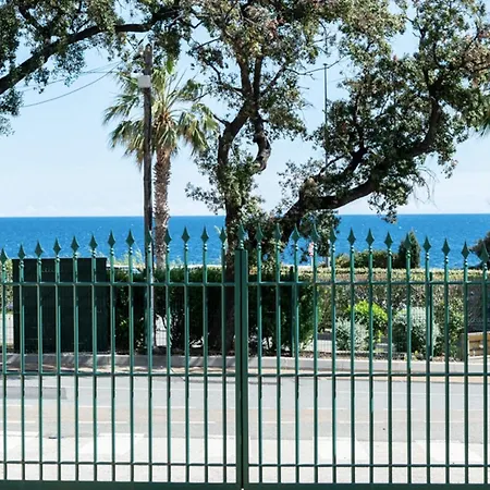 De 20 M2 Proche De La A Sainte-maxime Daire *